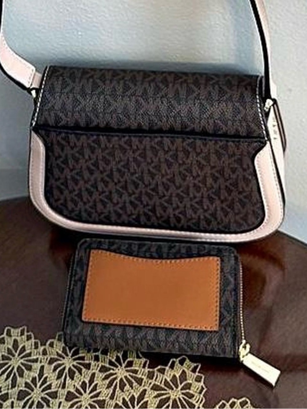 Michael Kors Signature Brown Blush Crossbody + Matching Wallet Bundle EUC - Picture 2 of 8